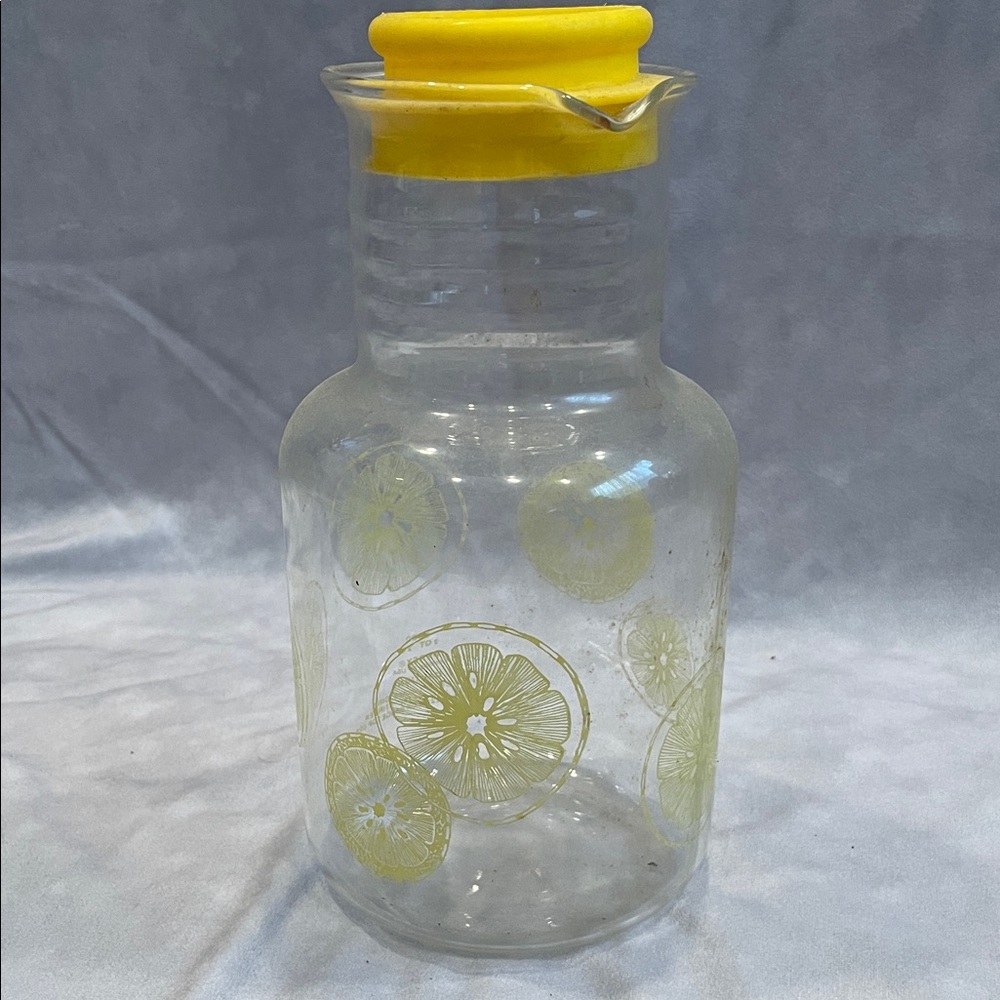 Pyrex Lemon Glass Pitcher with Yellow Lid